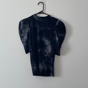 Bowmen’s puff shoulder felt like top